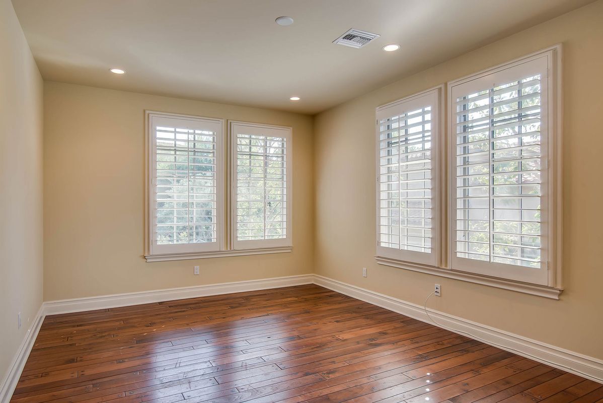Building Photo - 25400 Prado De Las Peras