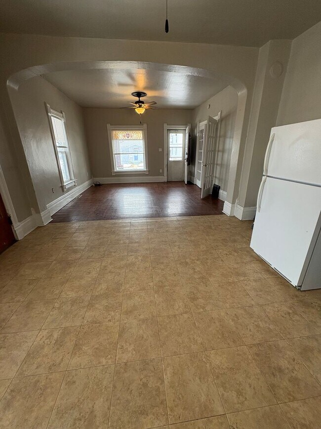 Building Photo - ADI - Kilbourn