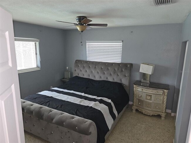 Building Photo - 4094 Whiting Dr SE