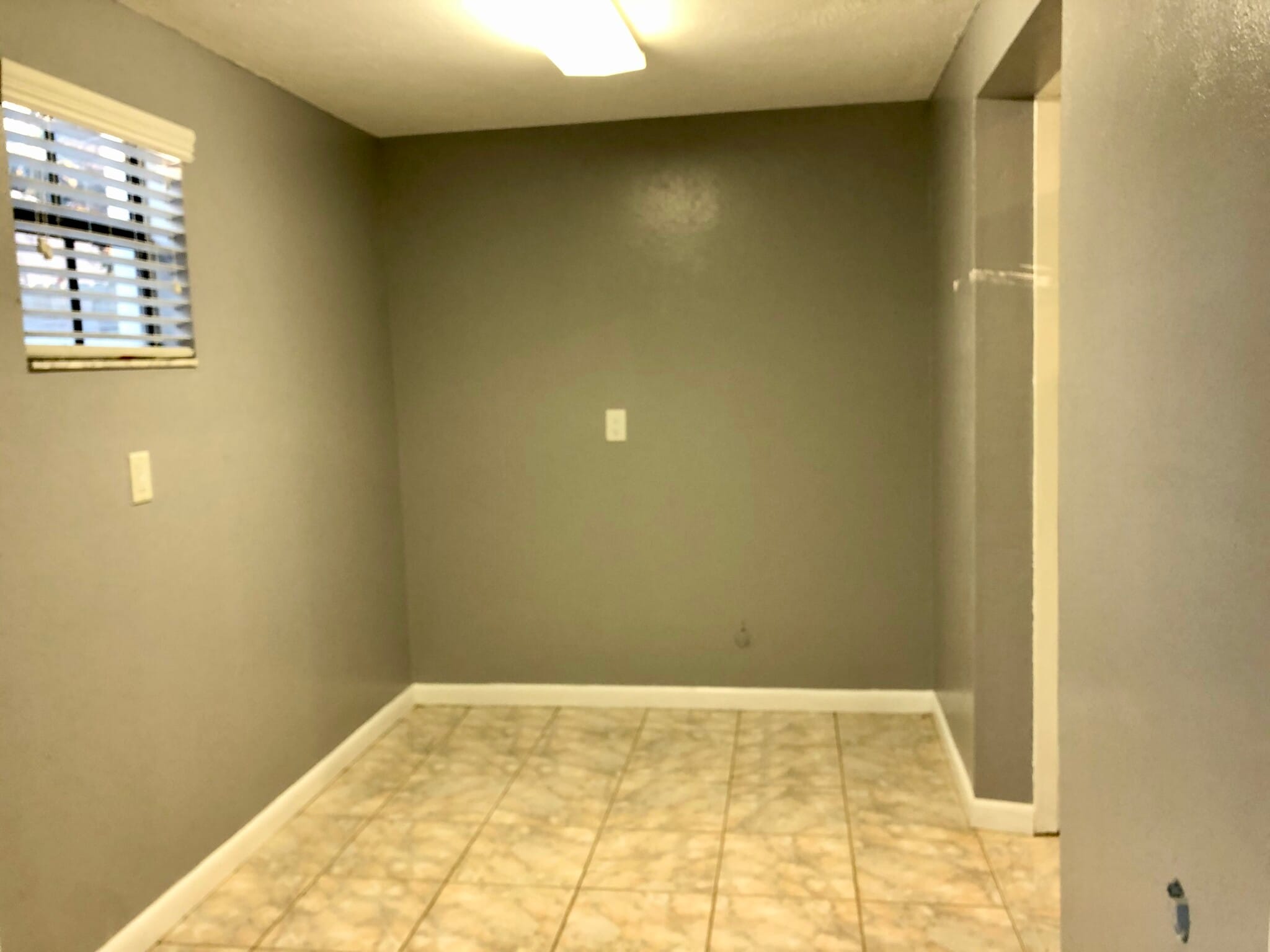 Building Photo - 3021 W Braddock St