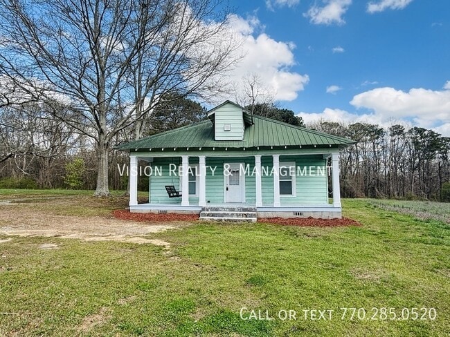 Building Photo - 240 Clem Lowell Rd