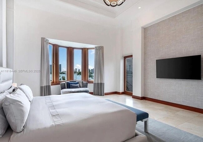 Building Photo - 432 S Hibiscus Dr