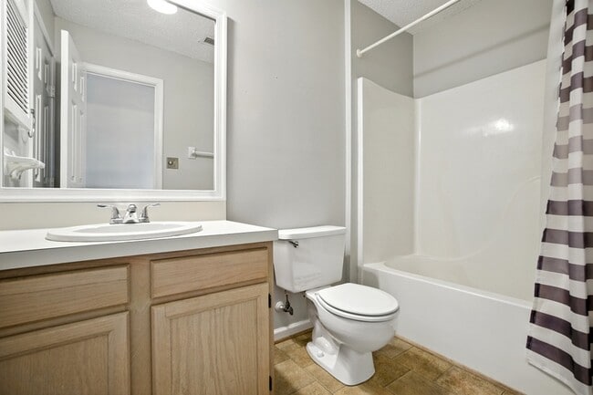 Building Photo - 1036 Woodsmans Reach