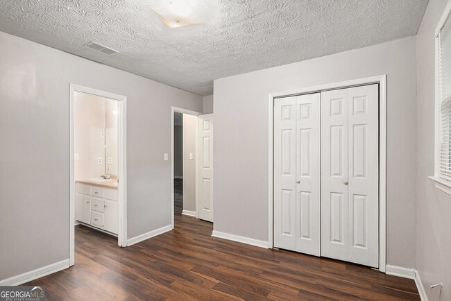 Building Photo - 147 Park Ridge Ct