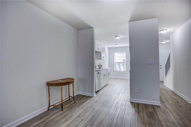 Building Photo - 2340 Beaver Ruin Rd