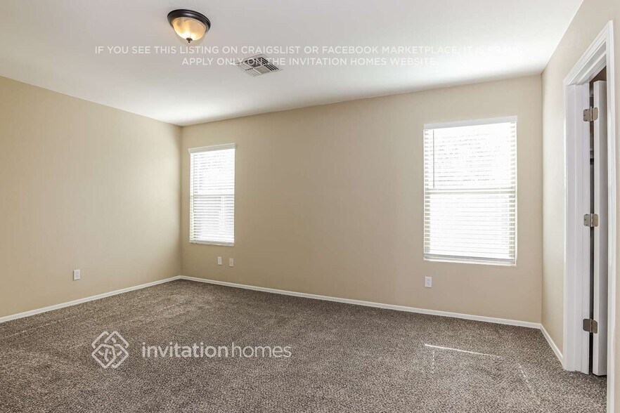 Building Photo - 15429 W Cameron Dr