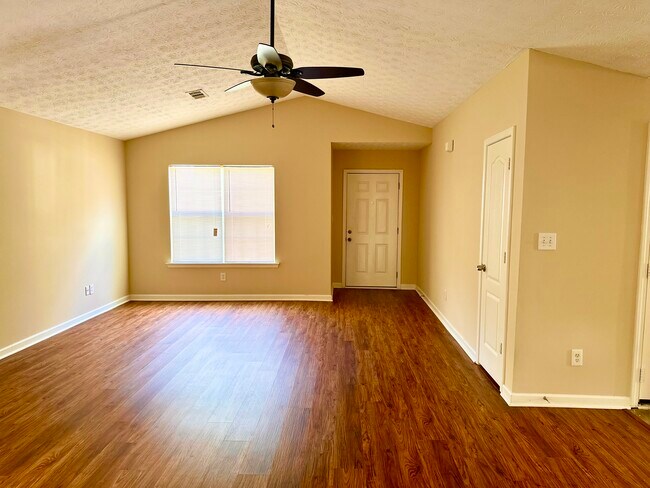 Building Photo - 4552 Latchwood Dr