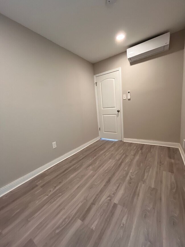 Building Photo - Ventnor Beach Lofts