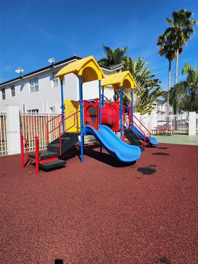 Building Photo - 5570 NW 107th Ave