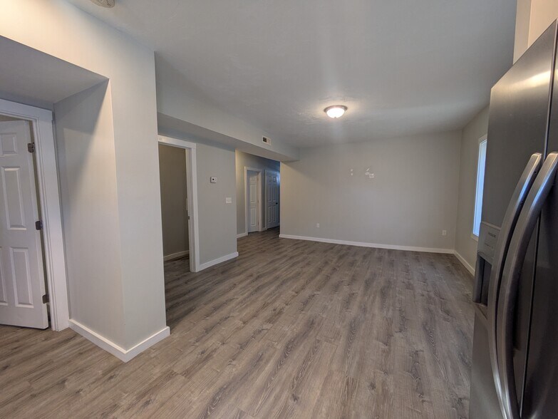 Building Photo - 212 Wareham St