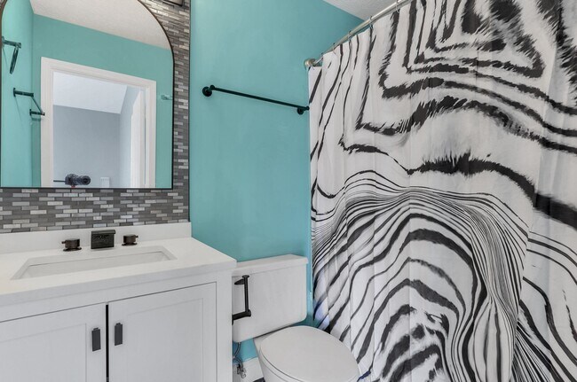 Master Bath - 4826 Lady Jane Ave