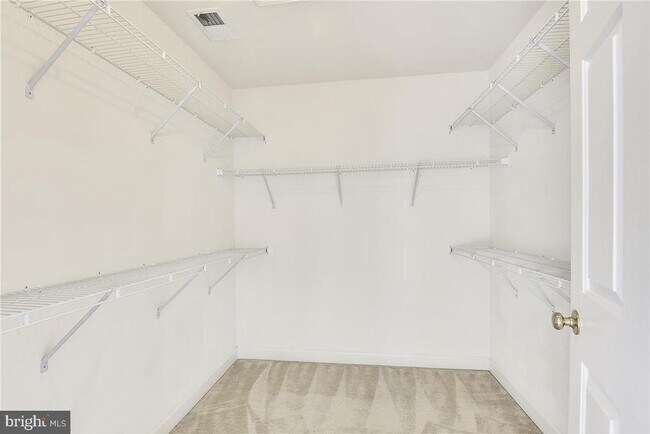 Building Photo - 12923 Benton Park Cir