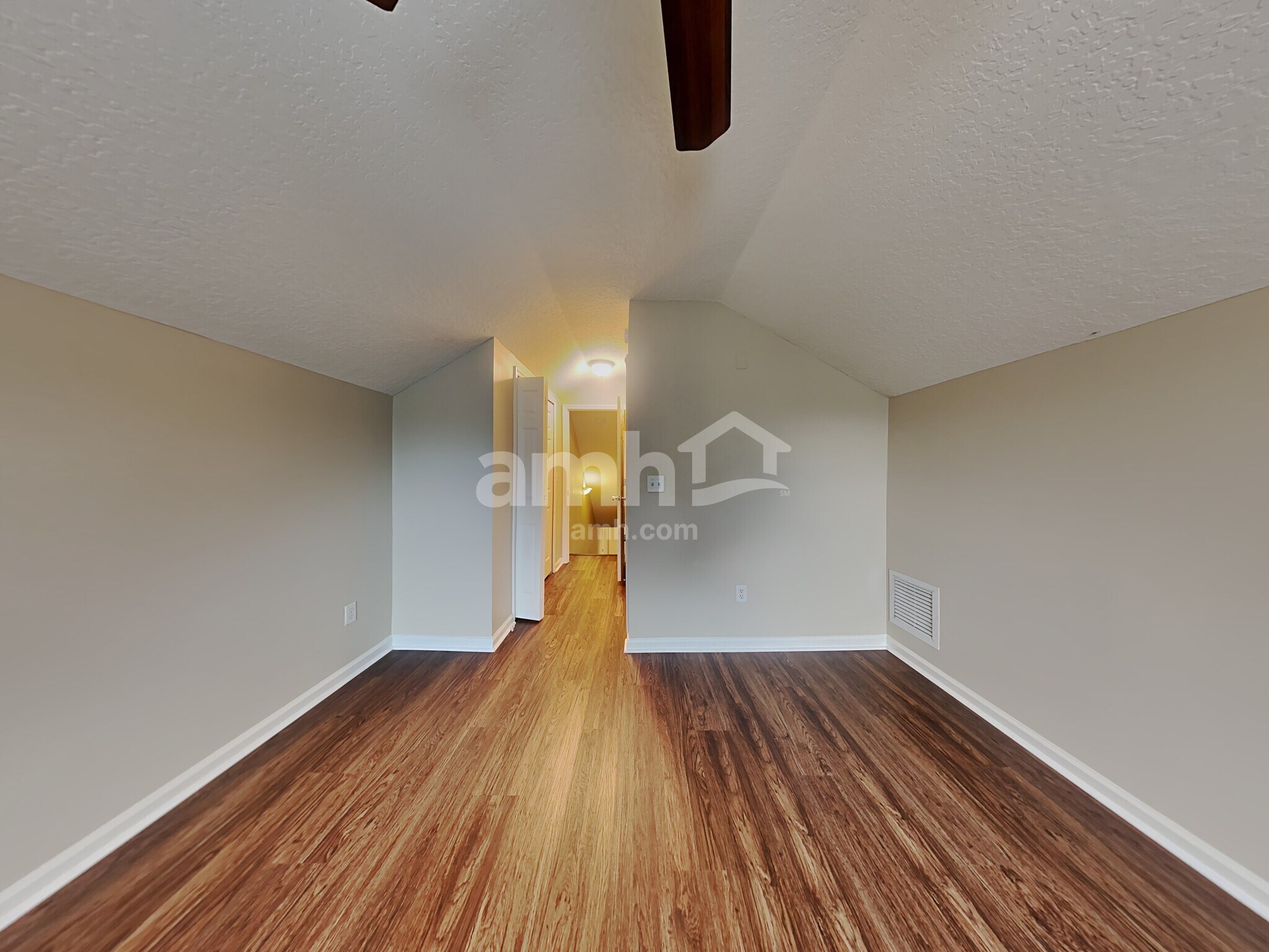 Building Photo - 3171 Highland Grove Dr