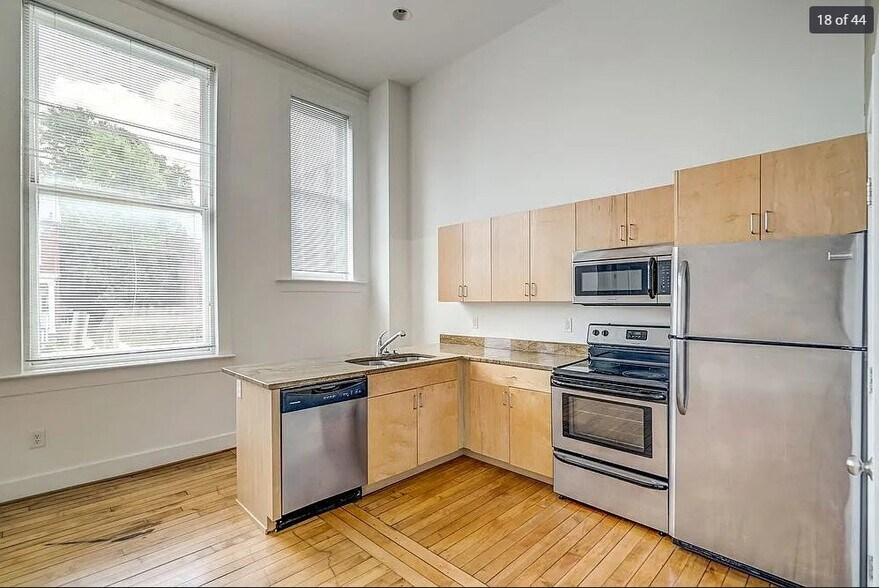 Building Photo - 141 E Wythe St