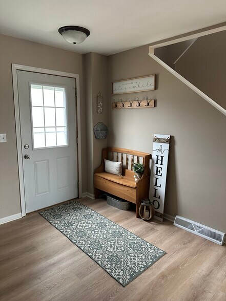 Building Photo - 102 Chancellor Ct