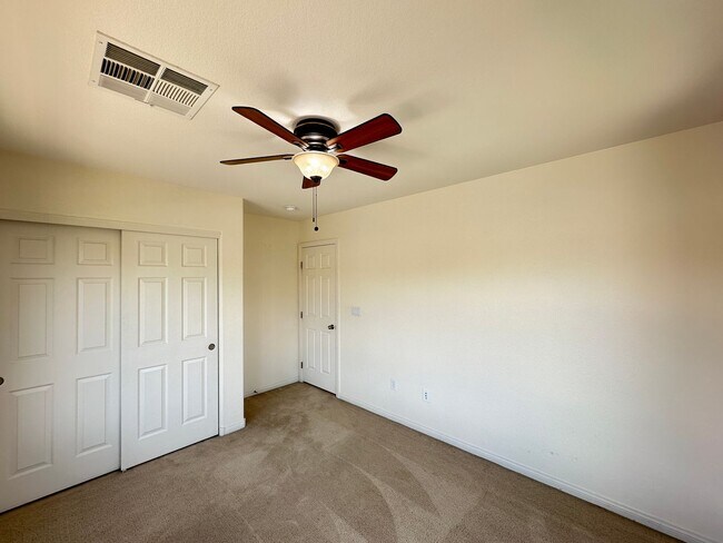 Building Photo - Summerlin Village 16 Ladera Phase 3