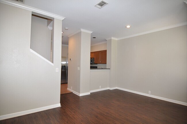 Building Photo - 2214 Glacier Park Ln