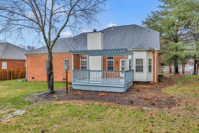 Building Photo - Spotless home for rent in sought after Fie...