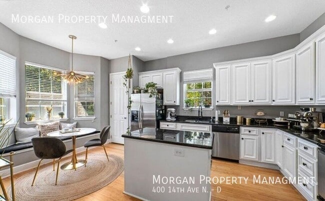 Building Photo - 400 14th Ave N