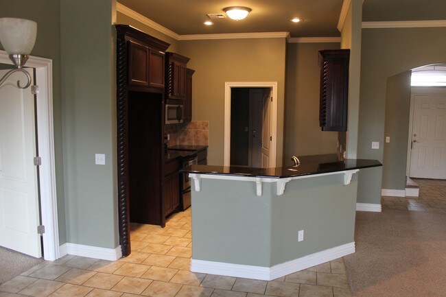 Building Photo - 10217 SW 28th Cir