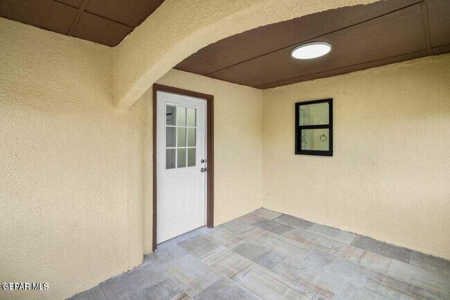 Building Photo - 7216 Desert Jewel Dr