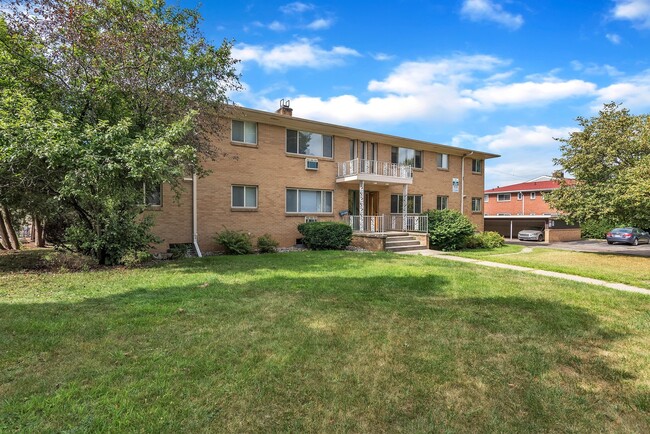 Interior Photo - Old Canton Lane (Hodge Apartments, LLC)