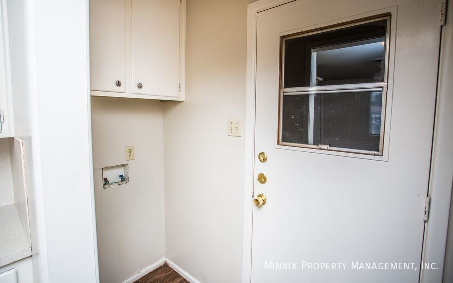 Building Photo - 4804 53rd St