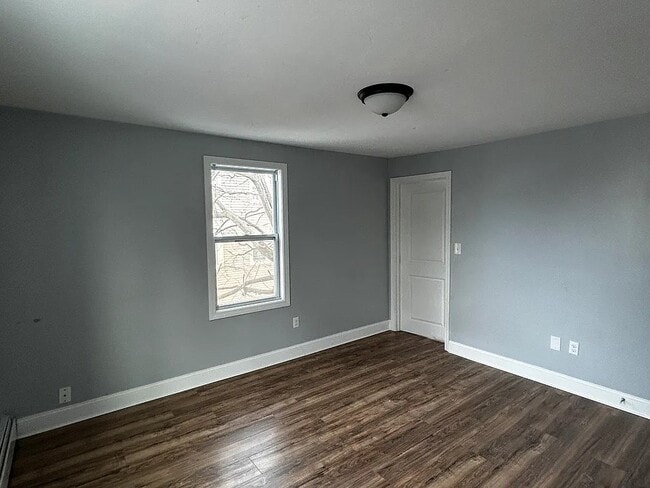 Building Photo - 45 Fuller Ave