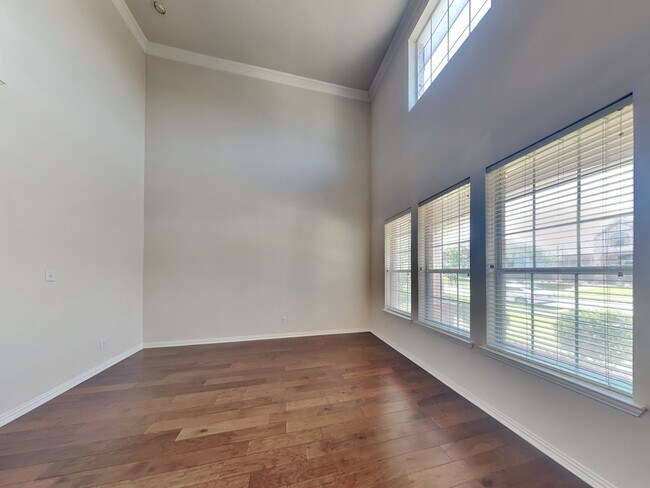 Building Photo - ENCHANTING 5 BEDROOM IN FRISCO!