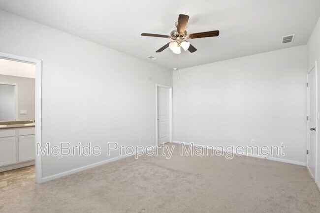 Building Photo - 6036 Beadlow St