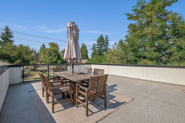 Building Photo - 10404 2nd Pl SW