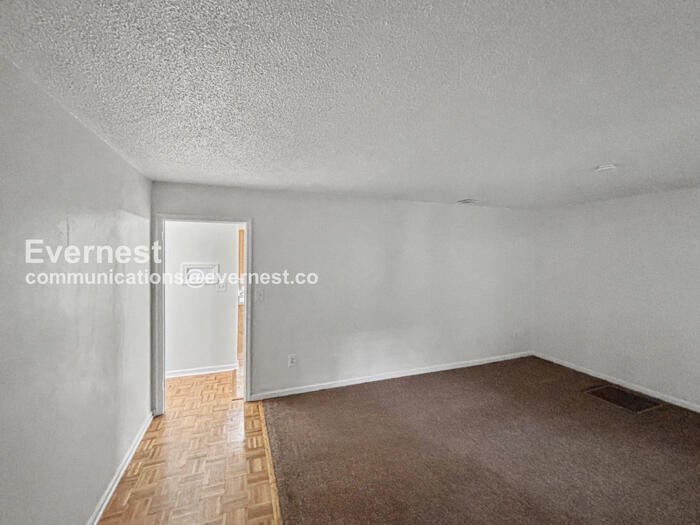 Building Photo - 159 Colony Cir