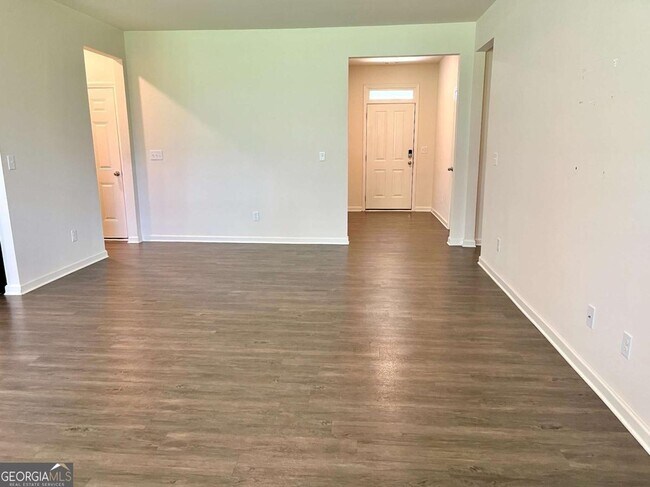 Building Photo - 107 Rapps Ave