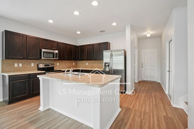 Building Photo - 6018 Upland View