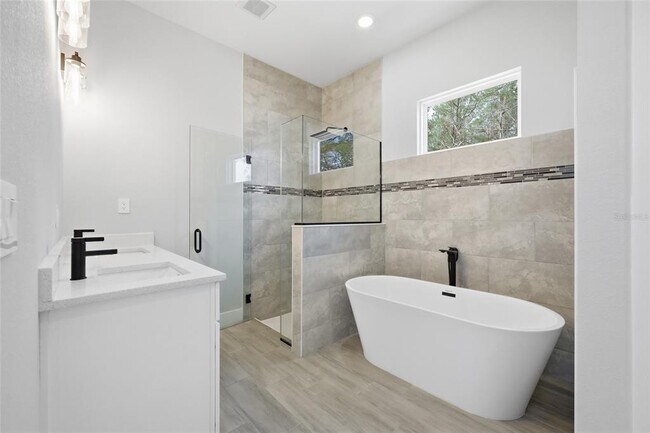 Building Photo - 4444 SW 151st Pl