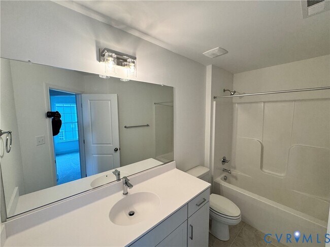 Building Photo - 13836 Randolph Pond Ln