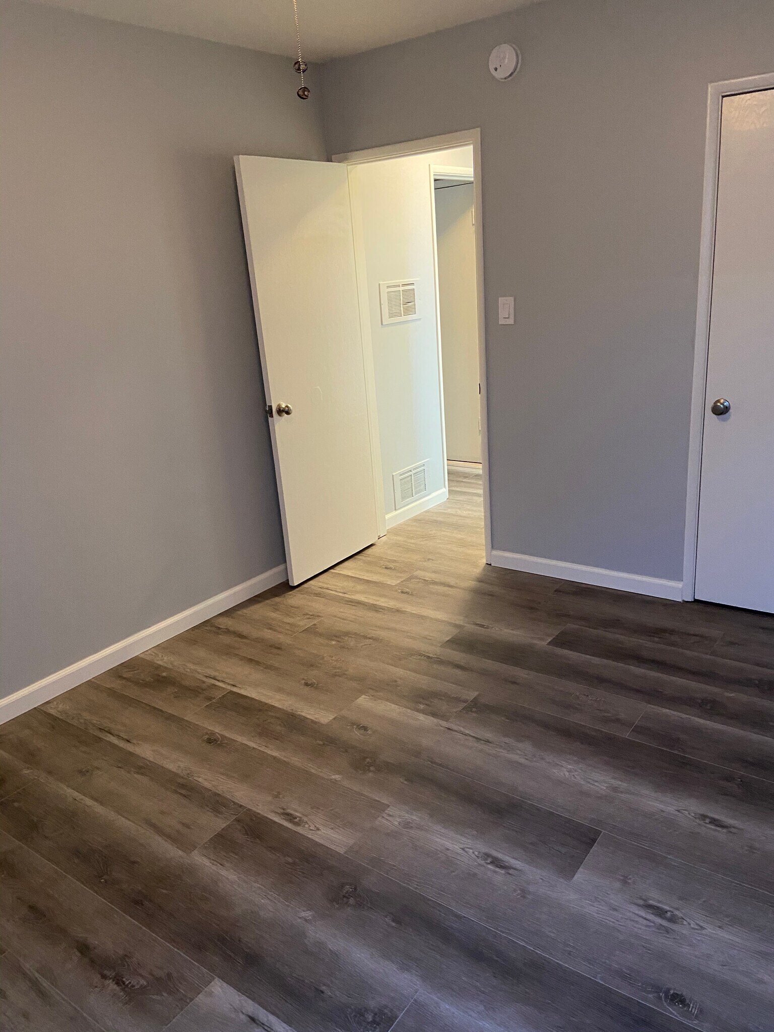 Building Photo - 12267 Magnolia Blvd