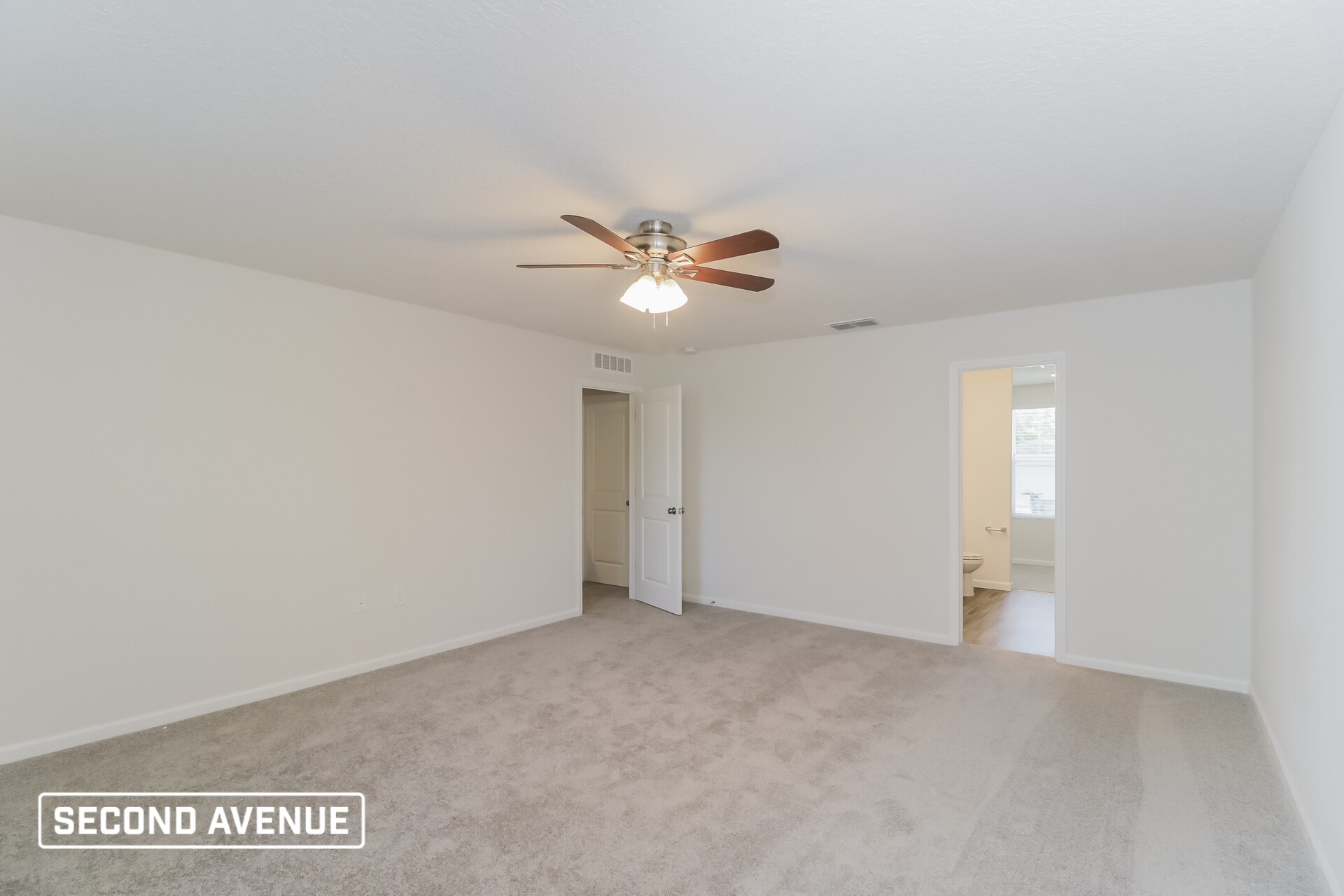 Building Photo - 2315 W Striblin Dr