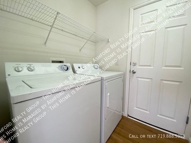 Building Photo - 6530 Fowler Dr
