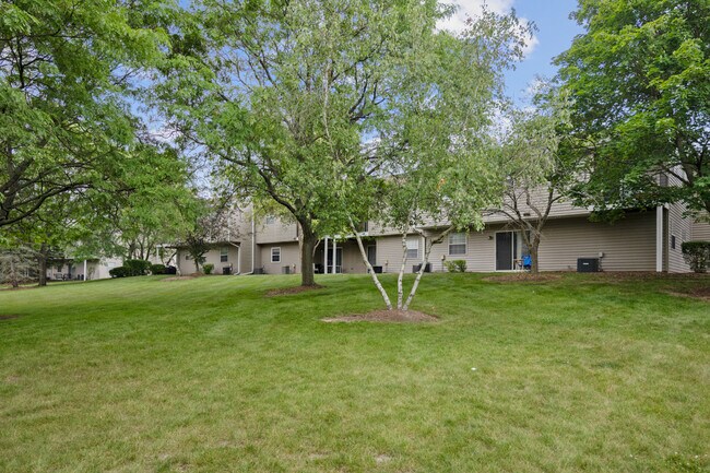 Building Photo - 546 E Shag Bark Ln