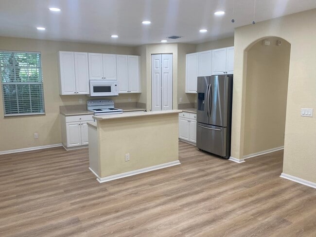 Building Photo - 4456 Regal Ct