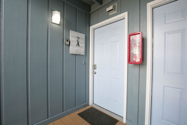 Building Photo - 608 Carolina Beach Ave S