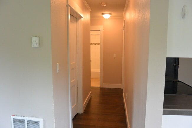 Building Photo - 3600.3602e.Evergreen