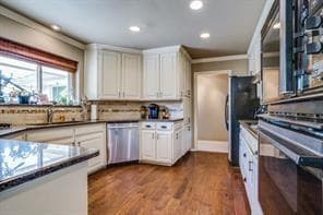 Building Photo - 1342 10 Bar Trail