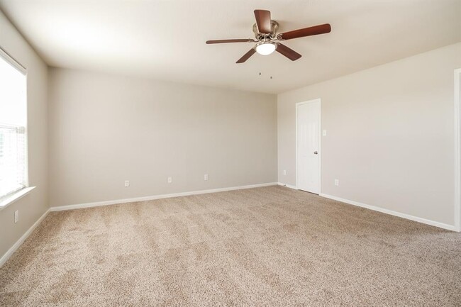 Building Photo - 2621 Marlin Dr