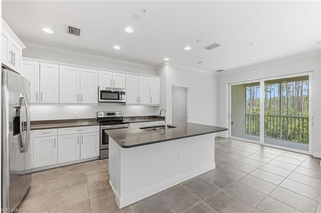 Building Photo - 6969 Avalon Cir