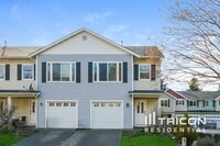 Building Photo - 1615 Cunningham Dr NE