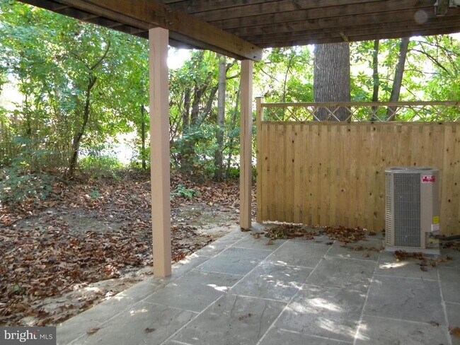 Building Photo - 5708 Exeter Hill Way