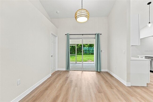 Building Photo - 2405 Appaloosa Cir
