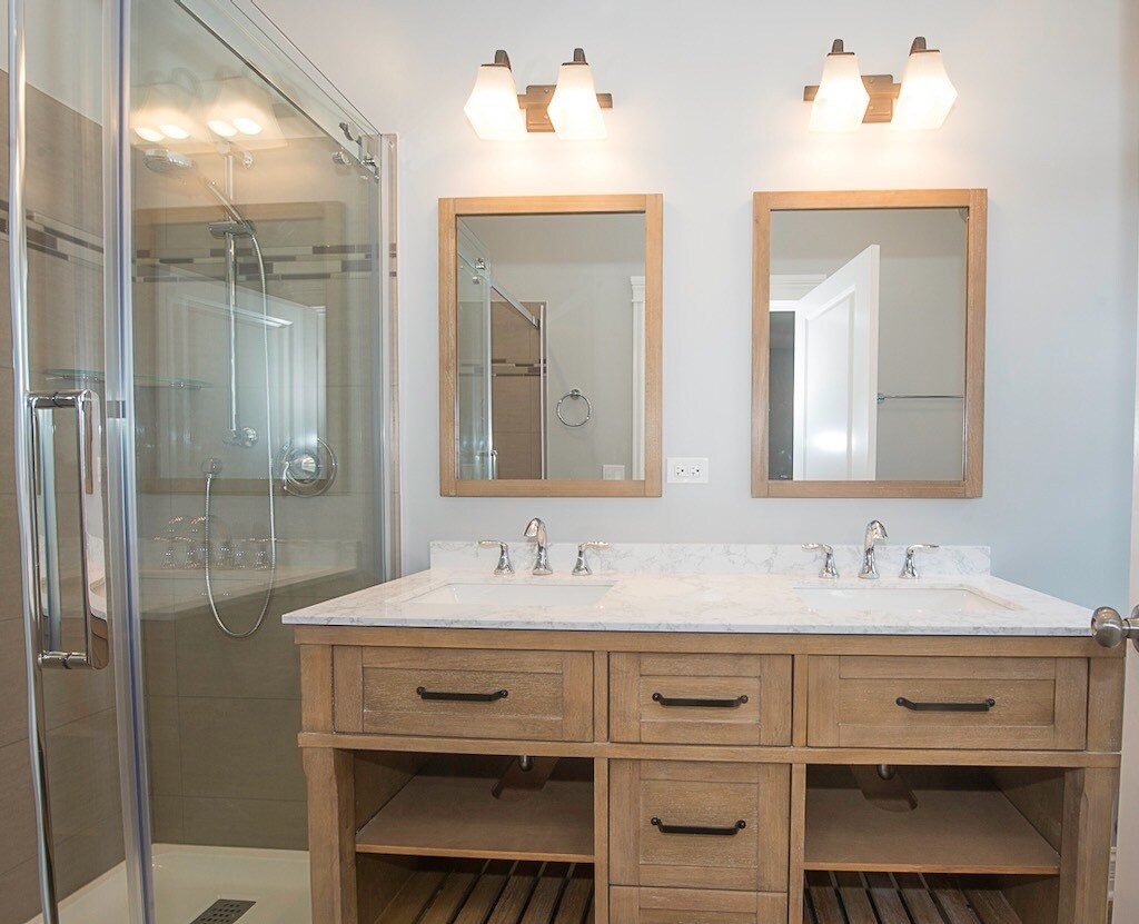 Building Photo - 4117 S Michigan Ave